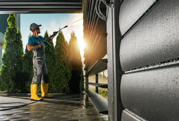 Best Animal Enclosure Cleaning  in Mcdonald, OH